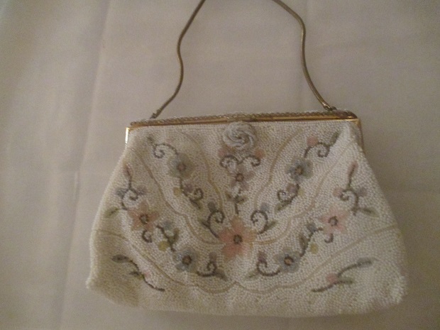 xxM882M Microbead purse hand made France x