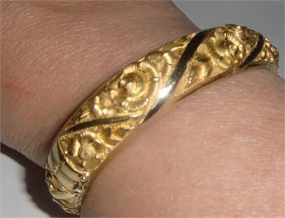 M554M Bracelet in 18k gold. Takst-Valuation N.kr 25 000