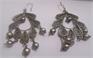 Pair of earrings l